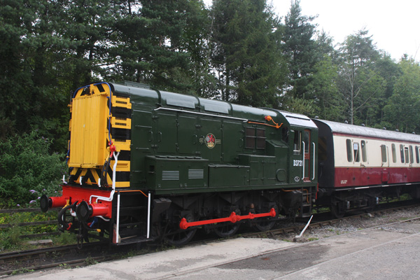 D3721 with its 1st passenger train 2011 Aug 15