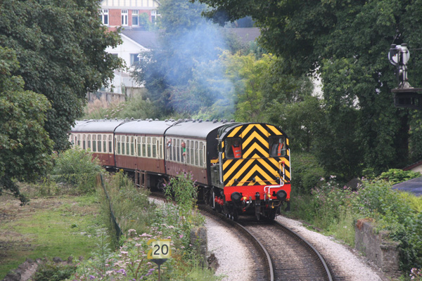 D3721 with its 1st passenger train 2011 Aug 15
