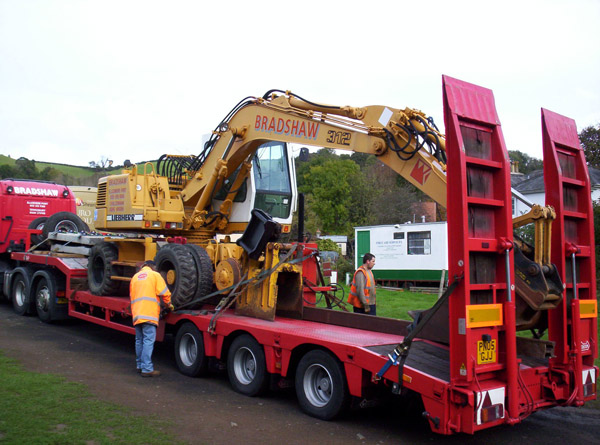 Road Railer arrives on low loader